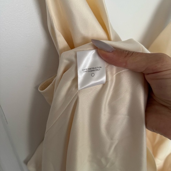 CAMILA COELHO
Reyna Maxi Dress In Pearl White size XS - Picture 15 of 15